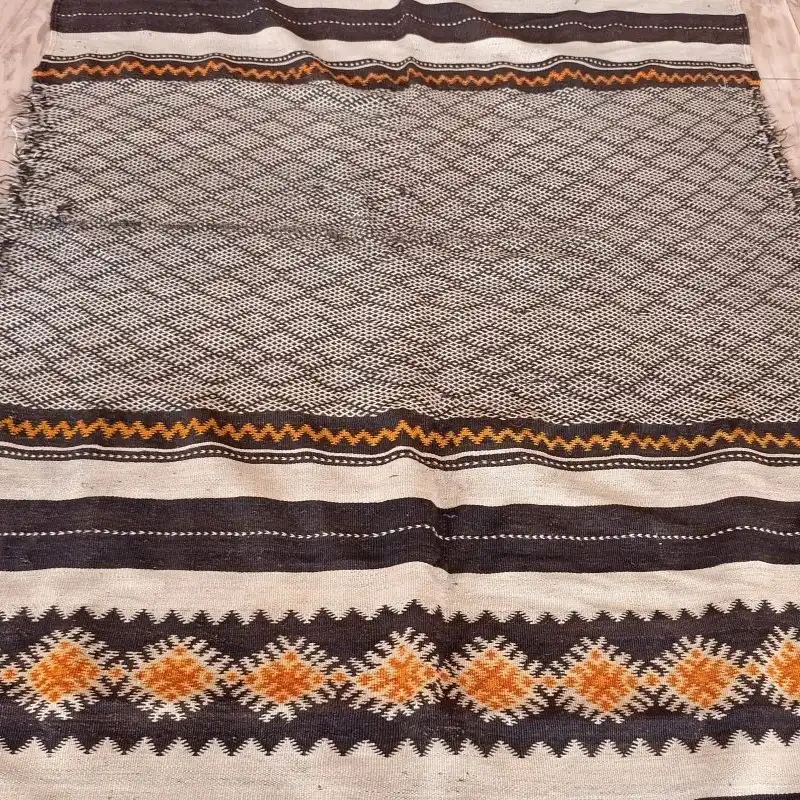 Detail of the carpet – Ahmed Agouni